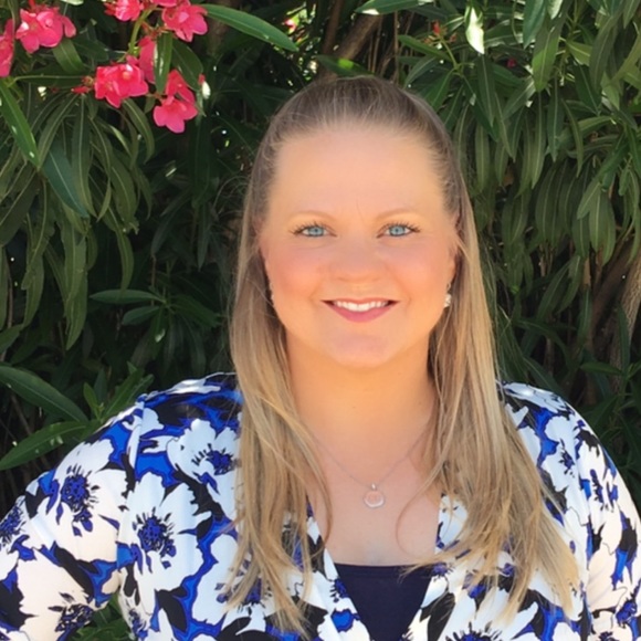 Meet your Posher, Kristen - Picture 7 of 7